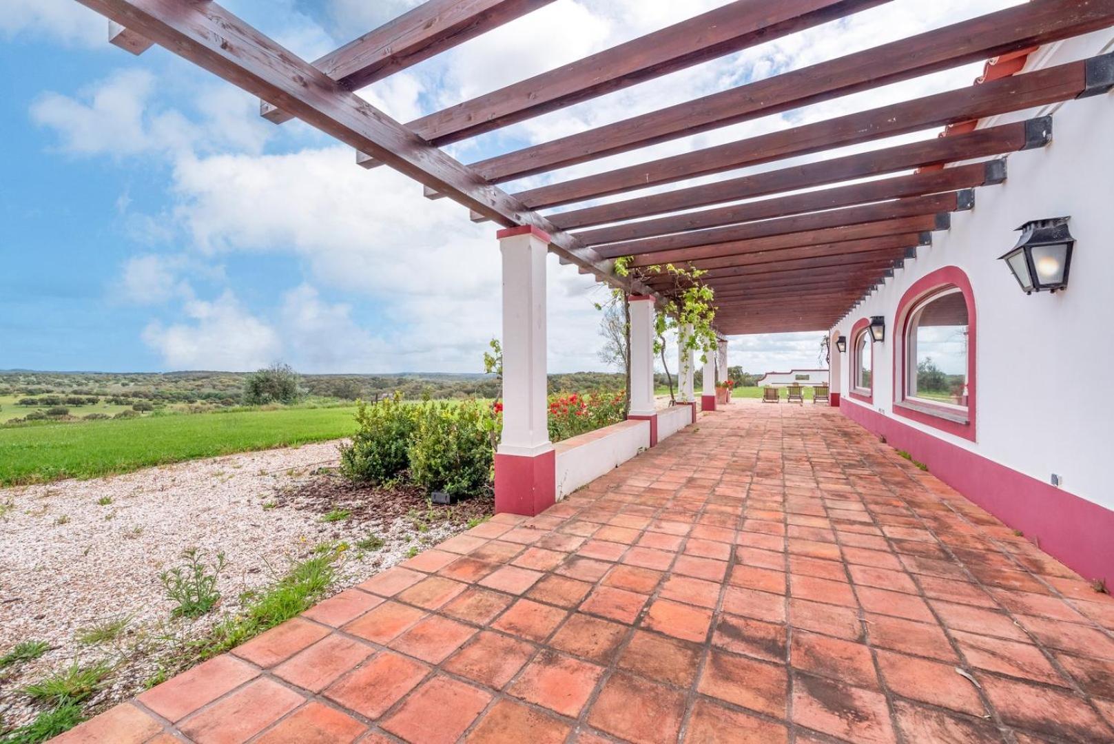 Stunning Mansion In Sao Cristovao Villa มอนเตมอโรโนโว ภายนอก รูปภาพ