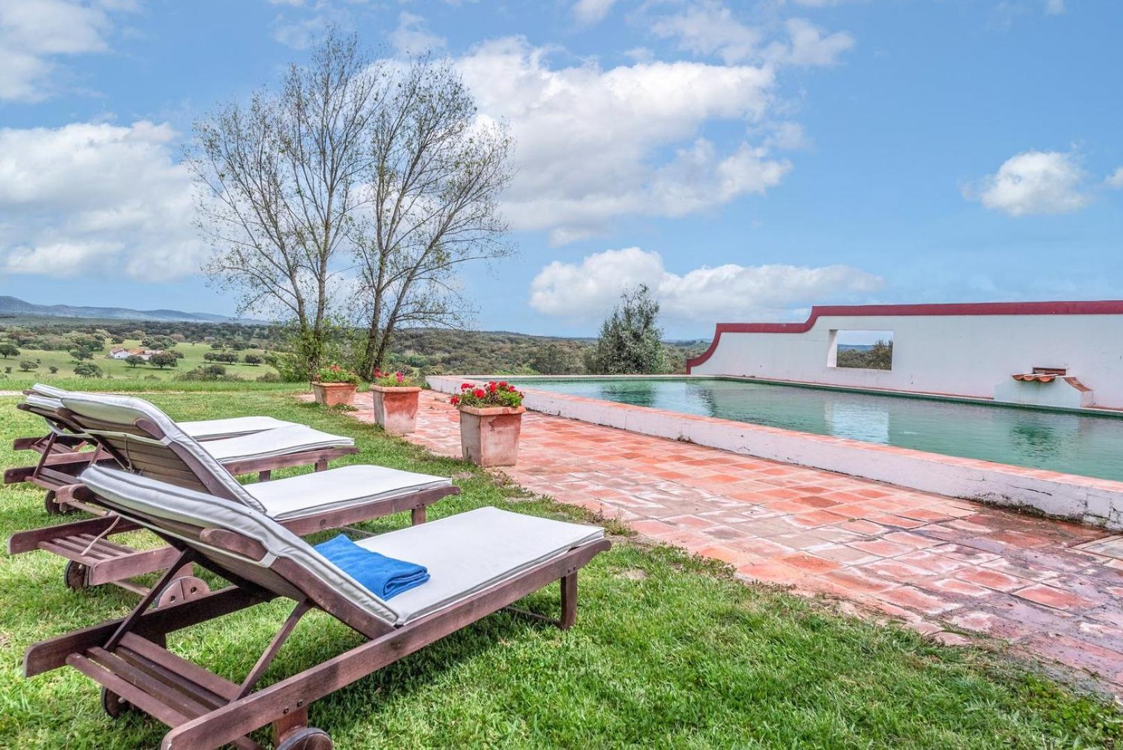 Stunning Mansion In Sao Cristovao Villa มอนเตมอโรโนโว ภายนอก รูปภาพ